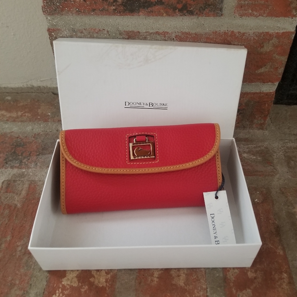 Red Dooney & Bourke wallet (New)